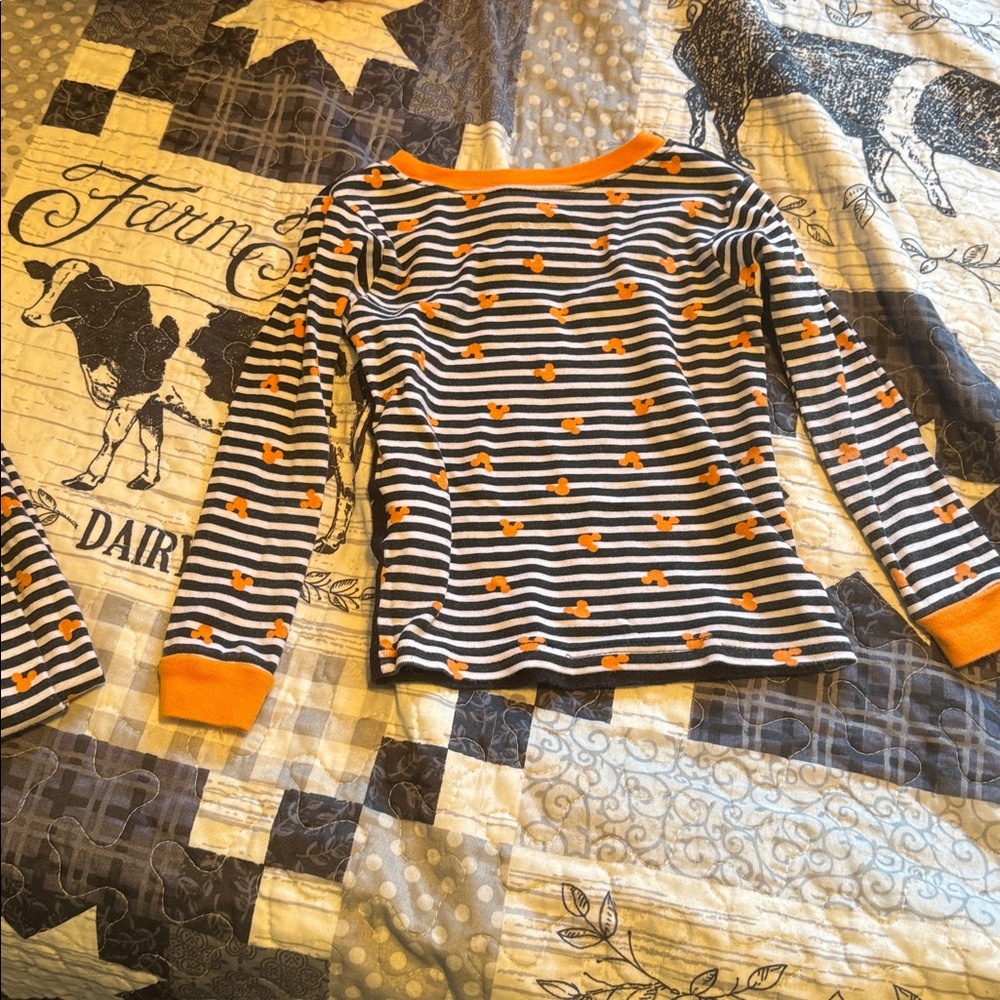 Mickey PJs - Picture 7 of 7